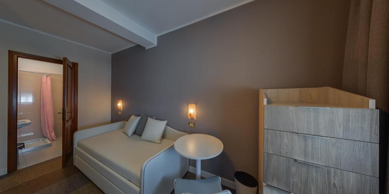 Hotel Europa Garde Extérieur photo