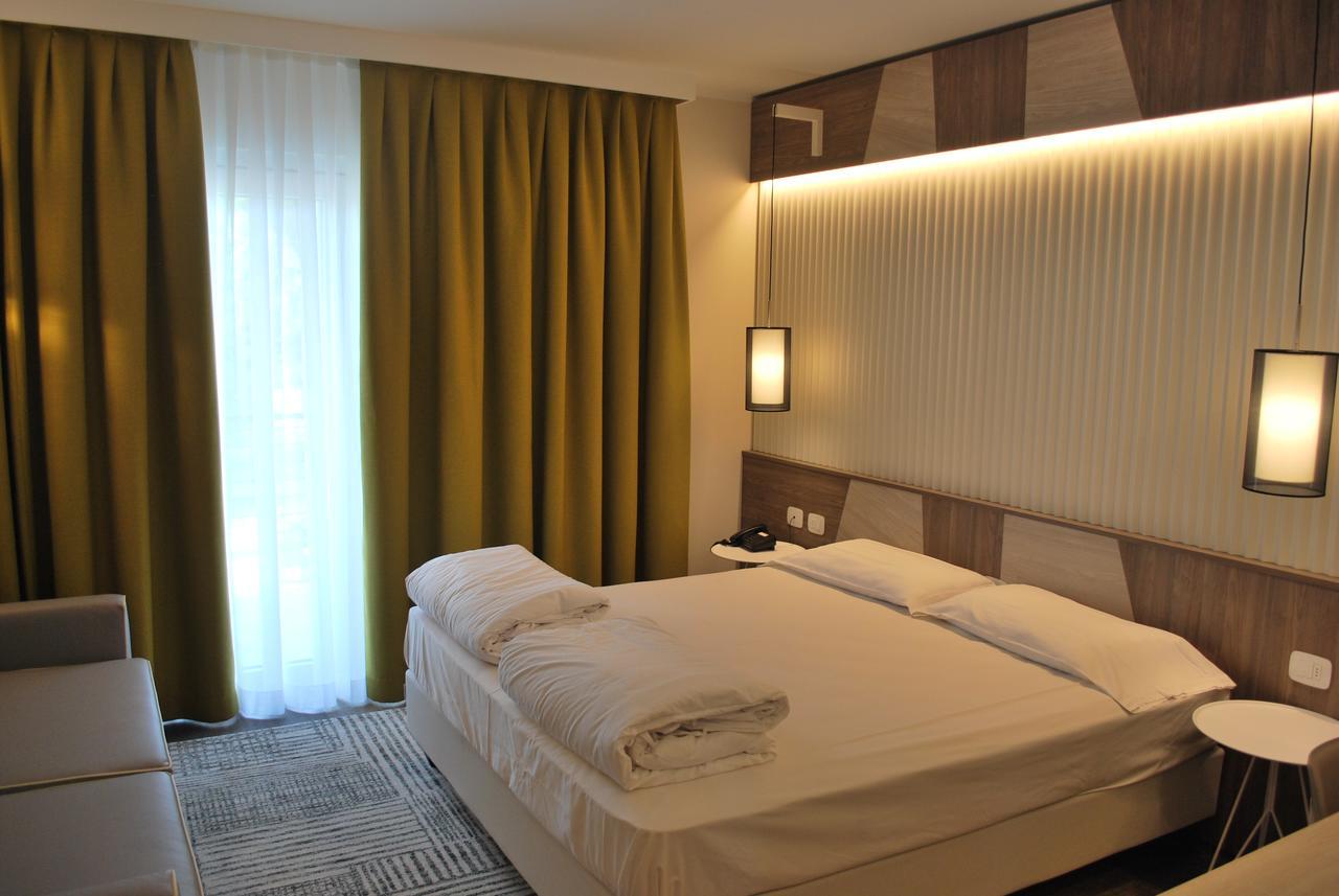 Hotel Europa Garde Extérieur photo