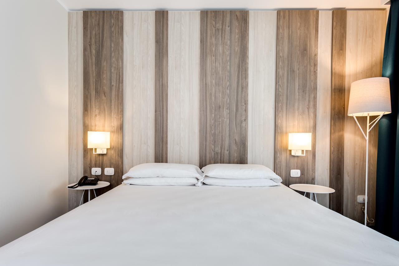 Hotel Europa Garde Extérieur photo