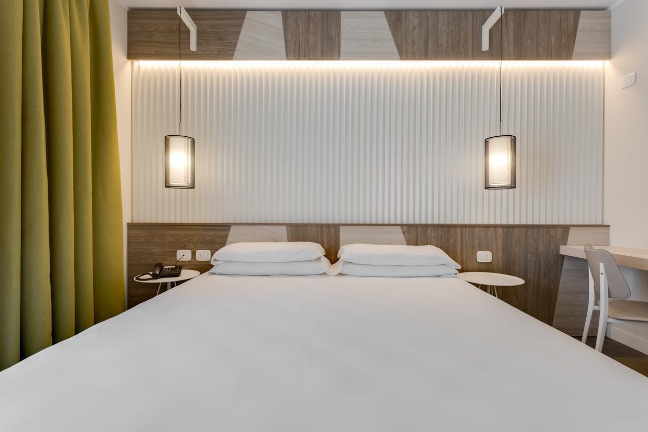 Hotel Europa Garde Extérieur photo