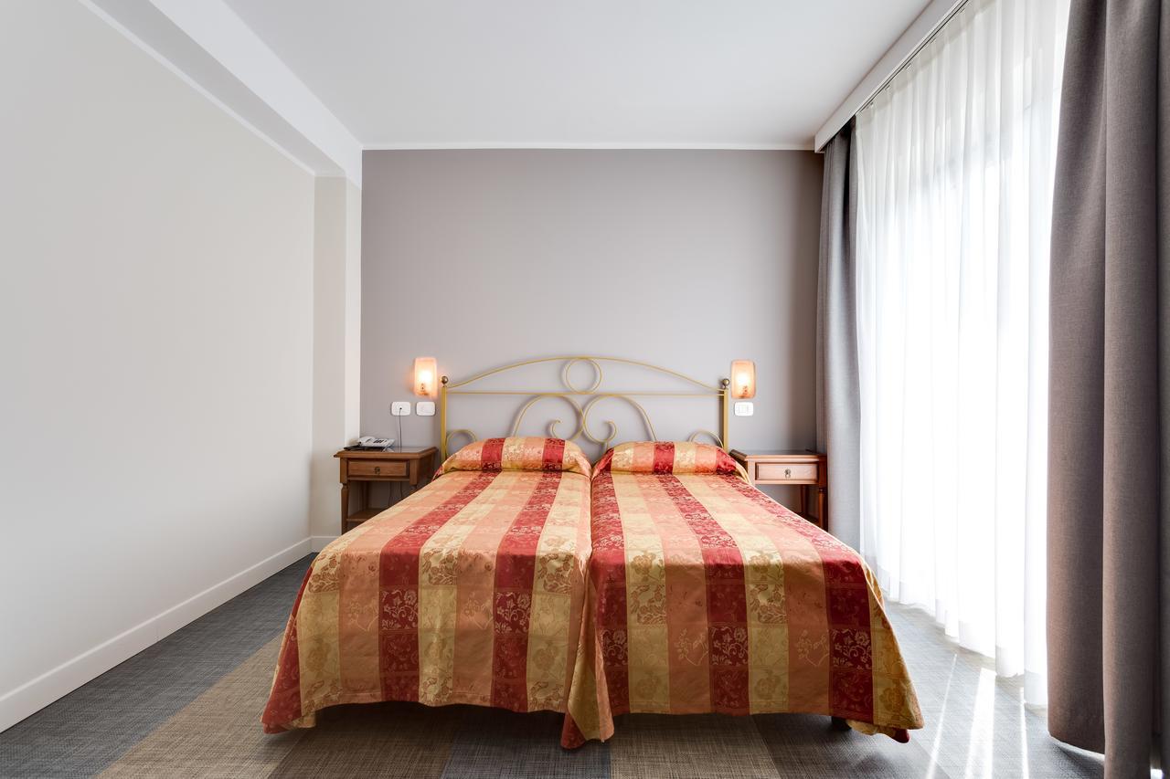 Hotel Europa Garde Extérieur photo
